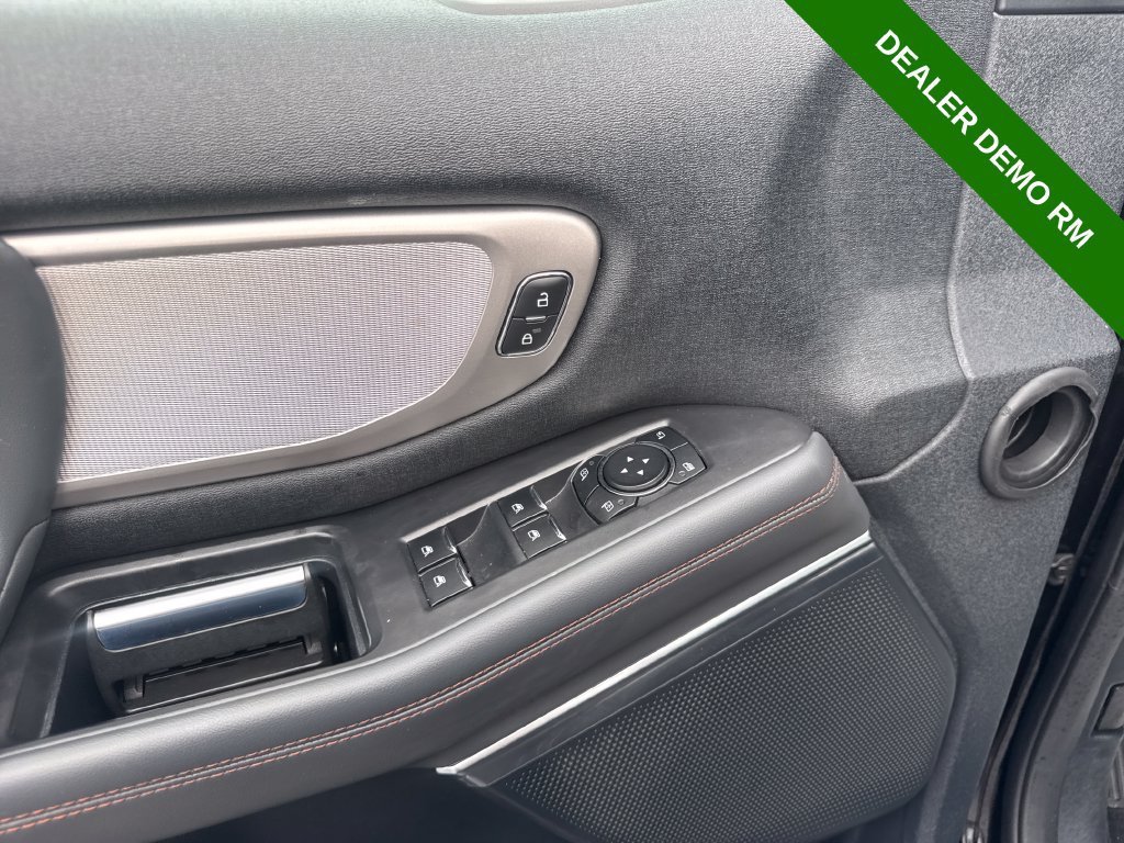 Used 2025 Ford Expedition Max Active AWD/4WD image 28