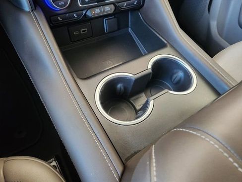 Used 2022 Chevrolet Tahoe LT w/ Luxury Package image 23