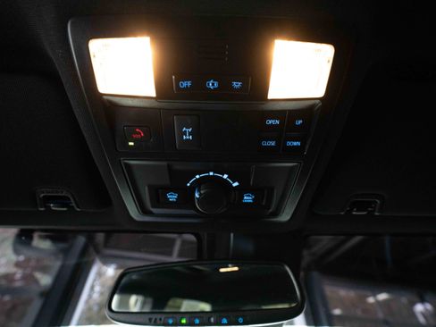 Certified 2023 Toyota Tacoma TRD Off-Road w/ TRD Premium Off Road Package image 18