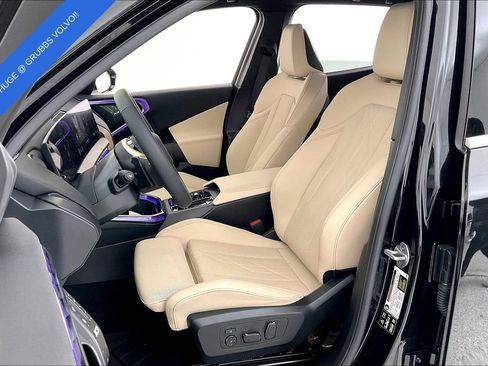 Used 2025 BMW X3 xDrive30i w/ Convenience Package image 32