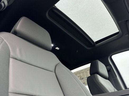 New 2026 Chevrolet Silverado 1500 LT Trail Boss w/ LT Trail Boss Premium Package AWD/4WD image 16