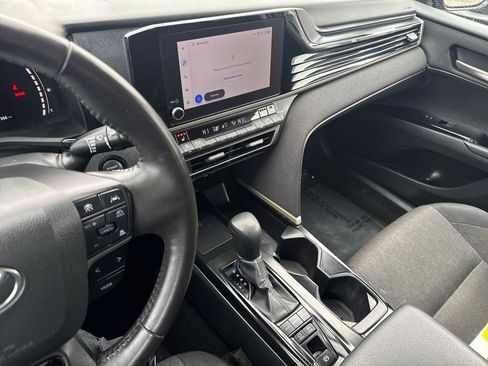 Used 2025 Toyota Camry XSE image 19