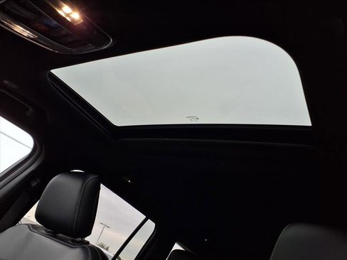 New 2025 Jeep Grand Cherokee L Altitude RWD image 14