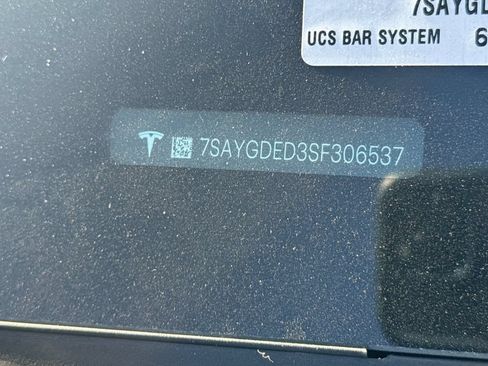 Used 2025 Tesla Model Y Long Range RWD image 3