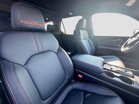 Certified 2025 Honda Pilot TrailSport image 29