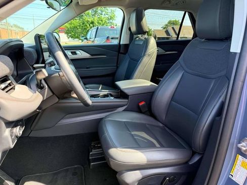 Used 2025 Ford Explorer Active w/ Active Comfort Package AWD/4WD image 21