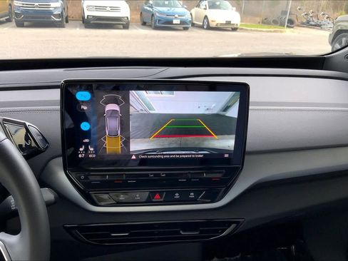 Used 2023 Volkswagen ID.4 Pro image 26