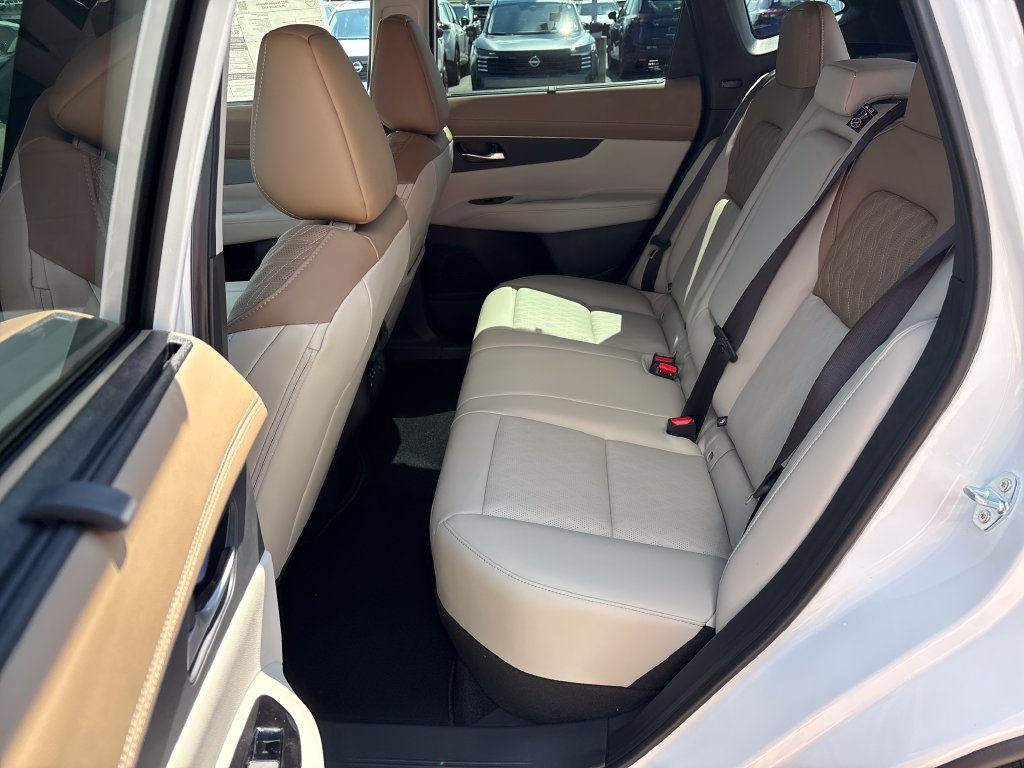 New 2027 Nissan Murano Platinum w/ Cargo Package AWD/4WD image 24
