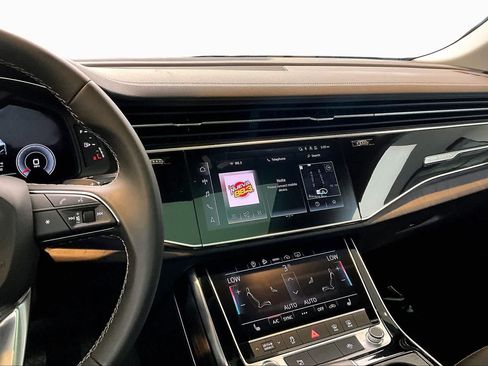 Used 2023 Audi Q8 Premium w/ Convenience Package AWD/4WD image 12