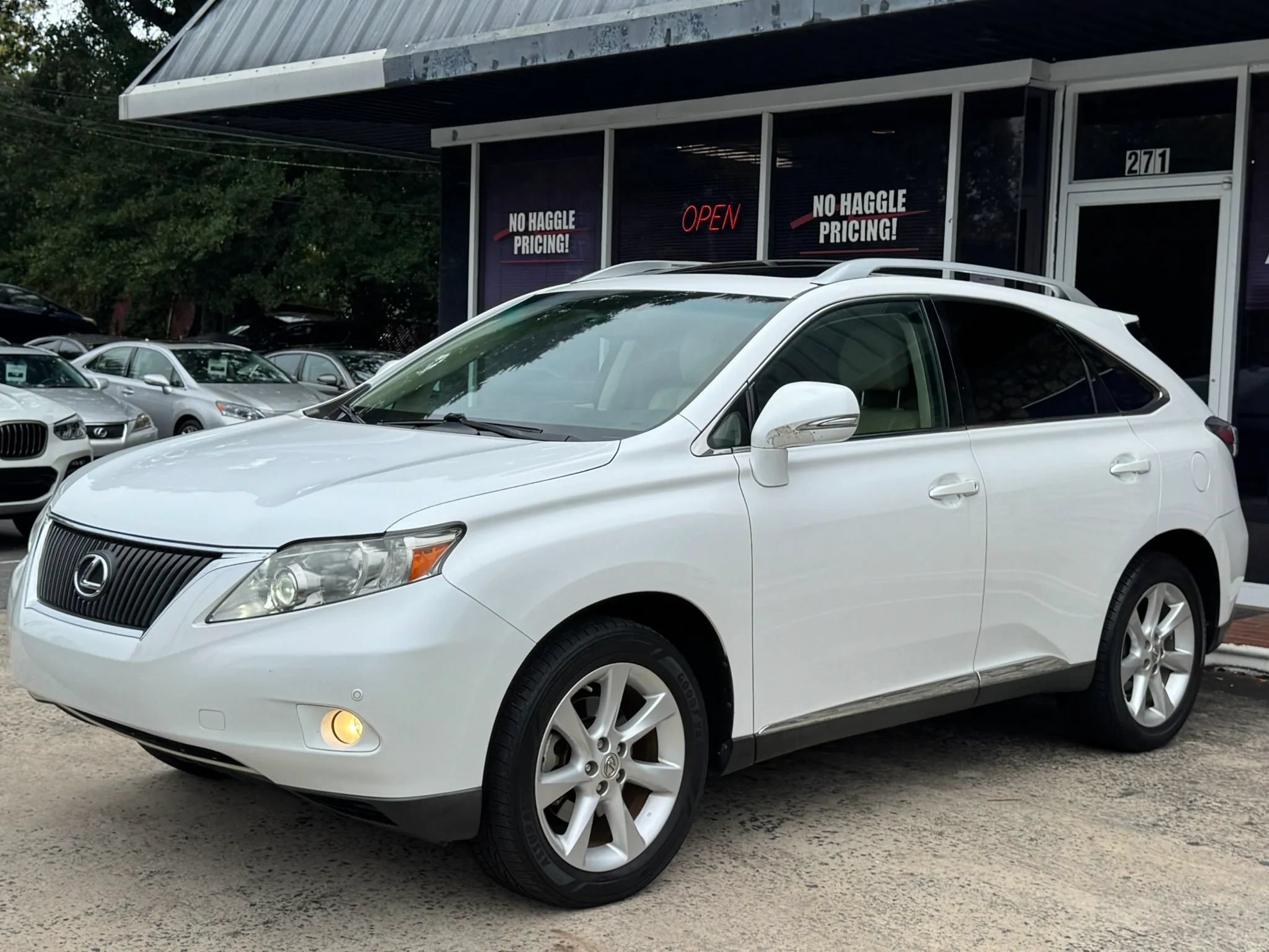 Used 2010 Lexus RX 350 AWD w/ Premium Pkg image 3