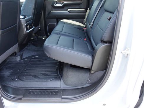 Used 2024 GMC Sierra 1500 Elevation w/ Preferred Package AWD/4WD image 24