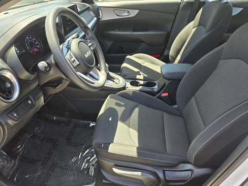 Used 2024 Kia Forte LX FWD image 11