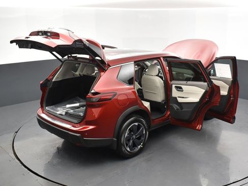 New 2026 Nissan Rogue SV w/ SV Premium Package image 34