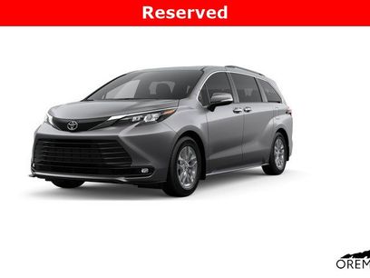 New 2026 Toyota Sienna XLE