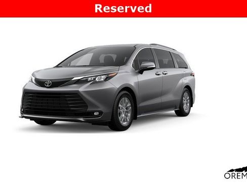 New 2026 Toyota Sienna XLE image 1