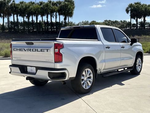 Used 2021 Chevrolet Silverado 1500 Custom image 11