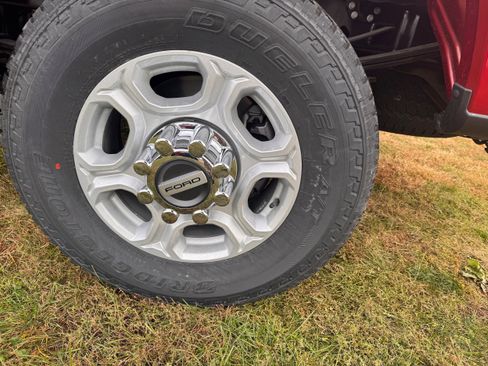 New 2026 Ford F250 XLT image 9