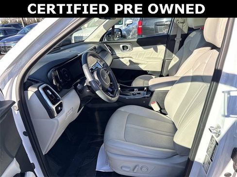 Certified 2023 Kia Sorento SX image 14