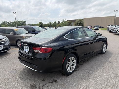 Used 2015 Chrysler 200 Limited w/ Convenience Group FWD image 5
