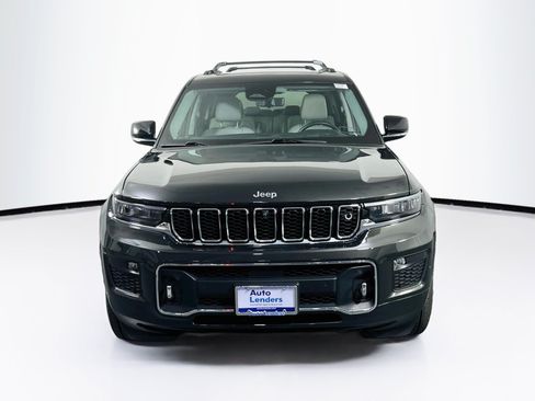 Used 2022 Jeep Grand Cherokee L Overland w/ Advanced Protech Group III AWD/4WD image 2