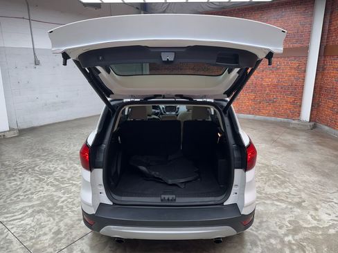 Certified 2019 Ford Escape SEL FWD image 29