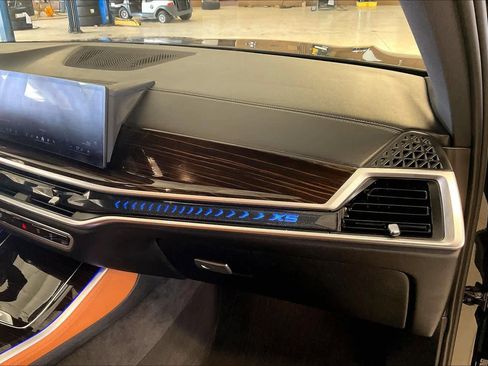 Certified 2024 BMW X5 sDrive40i w/ Parking Assistance Package image 17