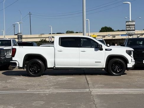 Used 2022 GMC Sierra 1500 Elevation w/ Elevation Premium Package AWD/4WD image 3