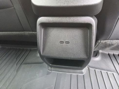 Used 2024 Chevrolet Equinox EV RS image 12