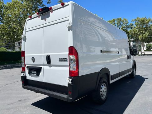 Used 2023 RAM ProMaster 3500 w/ Driver Convenience Group FWD image 7
