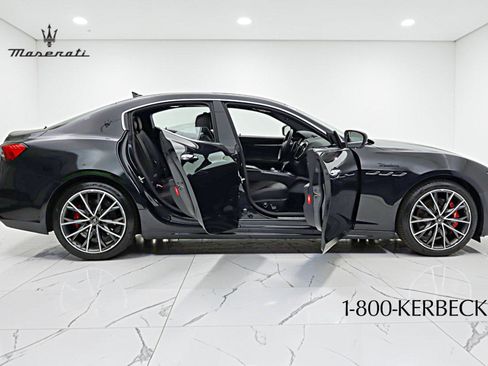 Used 2023 Maserati Ghibli Modena Q4 AWD/4WD image 12
