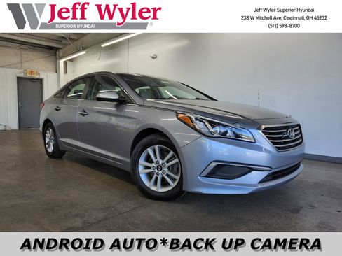 Used 2016 Hyundai Sonata SE w/ Cargo Package image 1