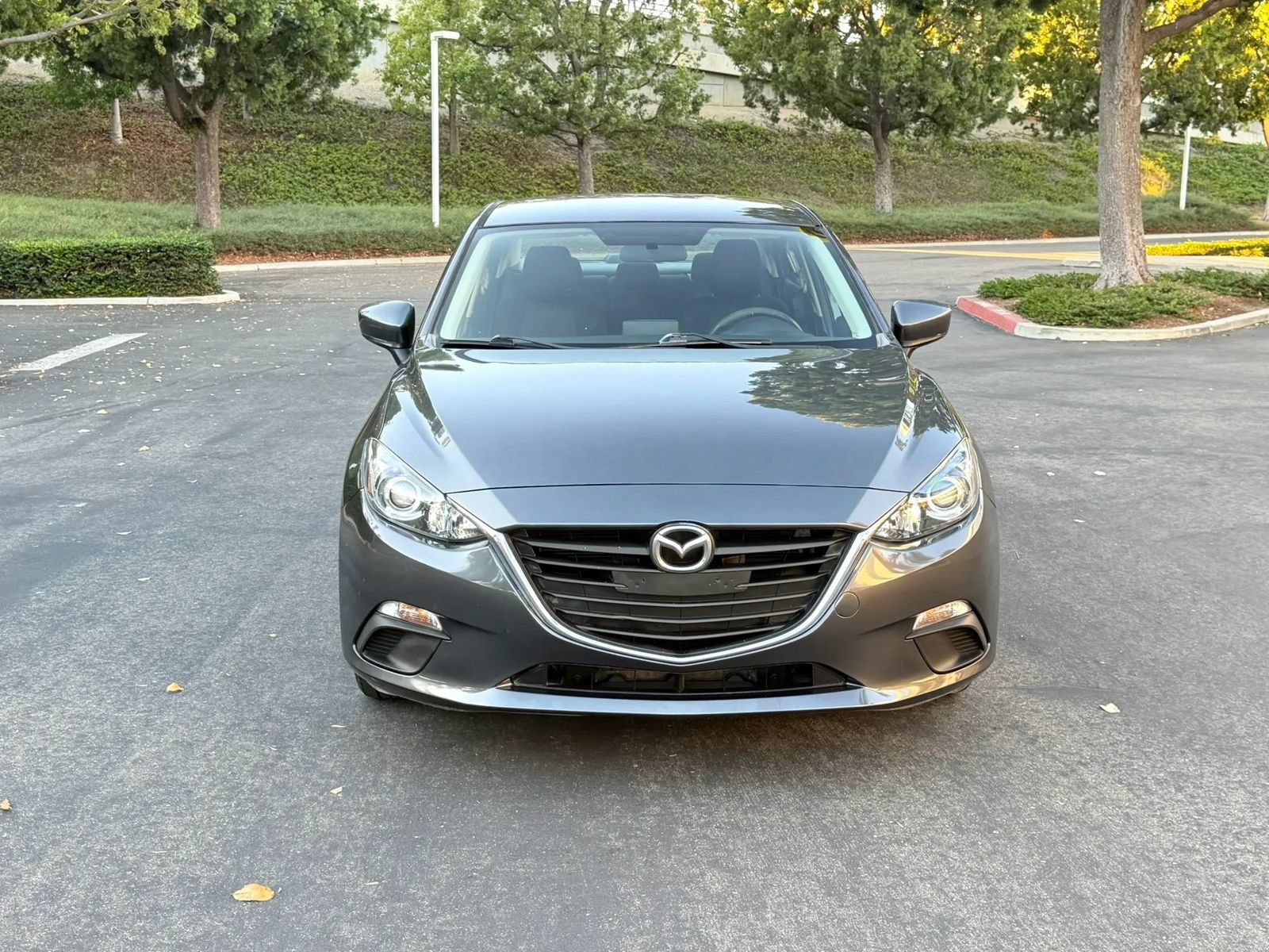 Used 2015 MAZDA MAZDA3 i Sport FWD image 9