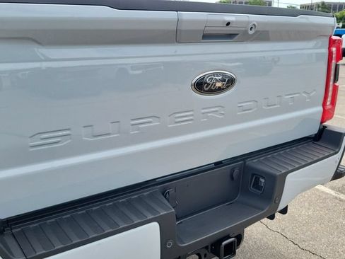 New 2026 Ford F250 Lariat w/ Black Appearance Package AWD/4WD image 6