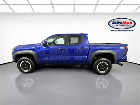 Used 2024 Toyota Tacoma TRD Off-Road image 8