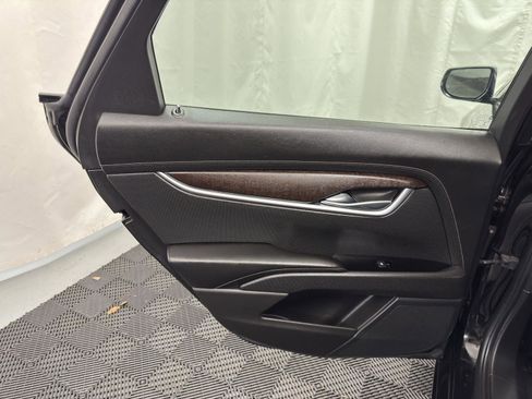 Used 2019 Cadillac XTS Luxury image 26