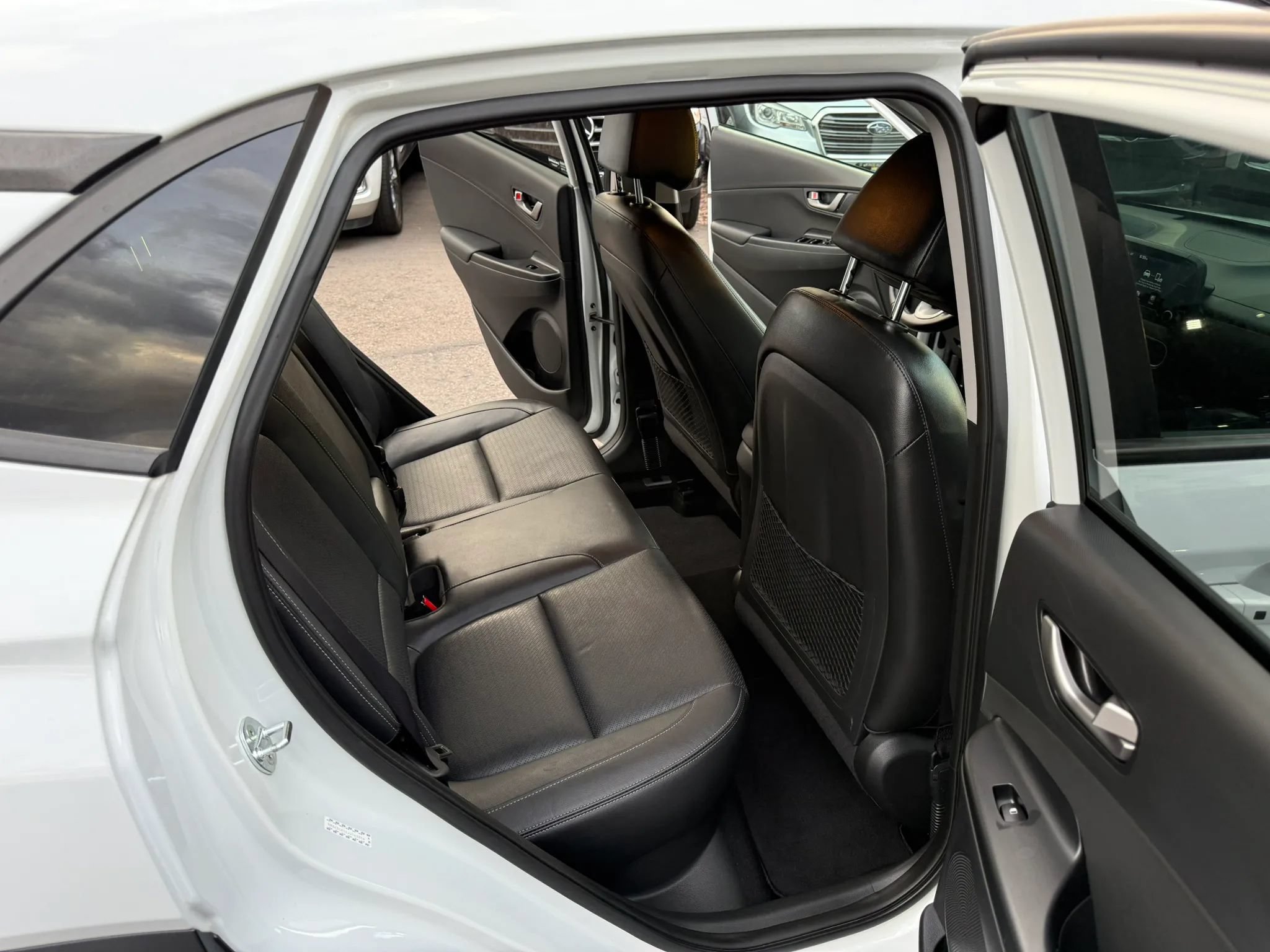 Used 2018 Hyundai Kona Limited AWD/4WD image 19