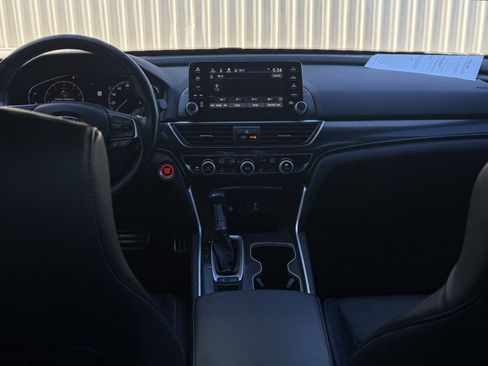 Used 2018 Honda Accord Sport image 24