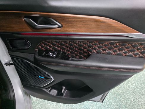 Used 2022 Jeep Grand Cherokee Summit image 25