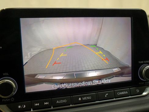 Certified 2025 Nissan Rogue SV image 14