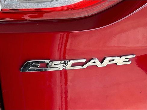 Used 2014 Ford Escape Titanium w/ Equipment Group 401A image 39