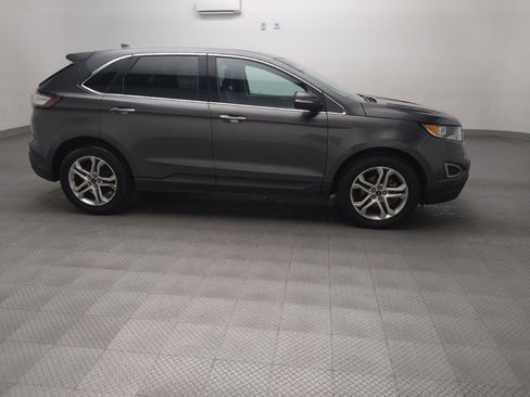 Used 2015 Ford Edge Titanium FWD image 11