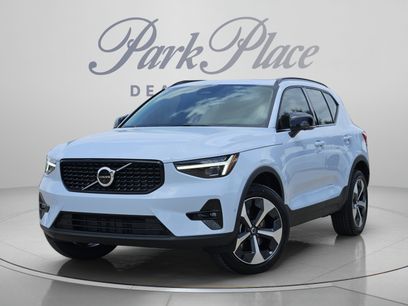 New 2026 Volvo XC40 B5 Plus w/ Protection Package Premier
