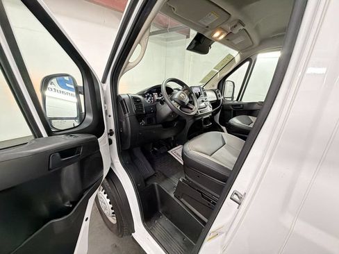 Used 2024 RAM ProMaster 2500 FWD image 10
