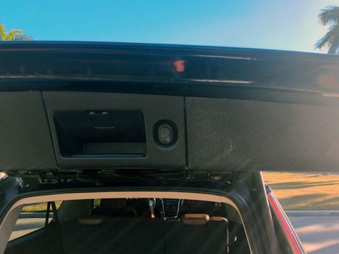 Used 2019 Cadillac Escalade ESV Luxury image 49