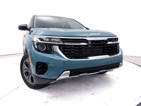 Certified 2024 Kia Seltos S FWD image 6