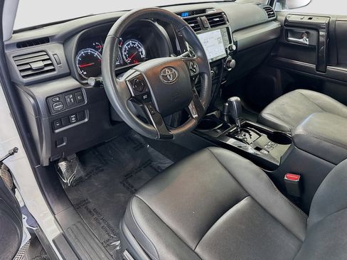Used 2021 Toyota 4Runner Venture image 7