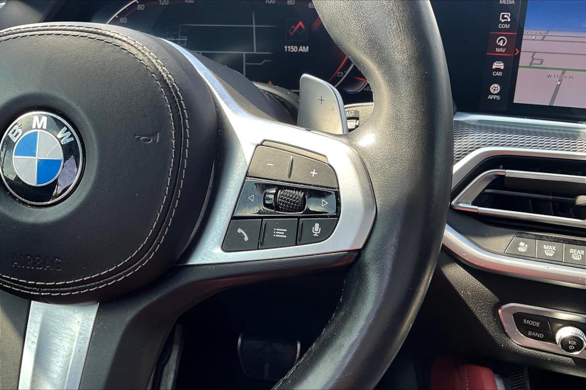 Used 2022 BMW X6 xDrive40i w/ M Sport Package AWD/4WD image 19