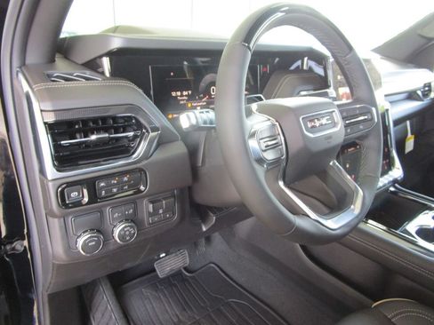 New 2026 GMC Yukon XL Elevation w/ Elevation Premium Package RWD image 27