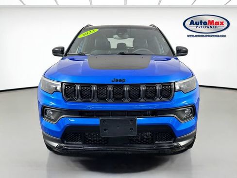 Used 2023 Jeep Compass Latitude w/ Sun and Sound Group AWD/4WD image 7