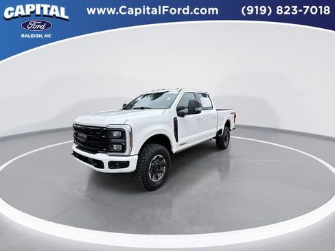 Certified 2024 Ford F250 Lariat w/ Lariat Ultimate Package image 4